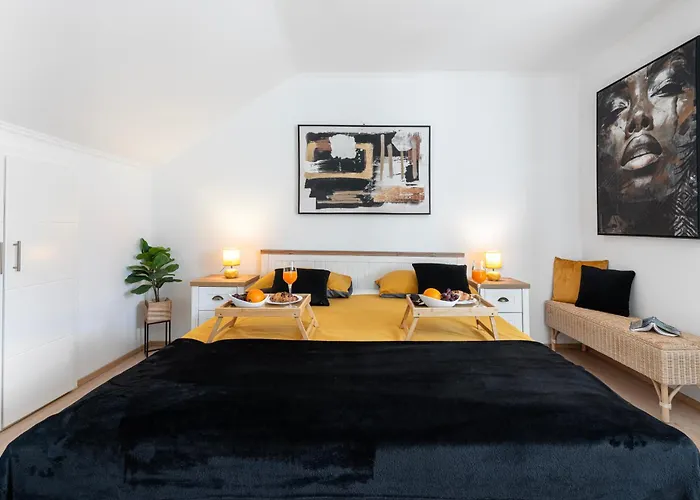 Apartment Ira
