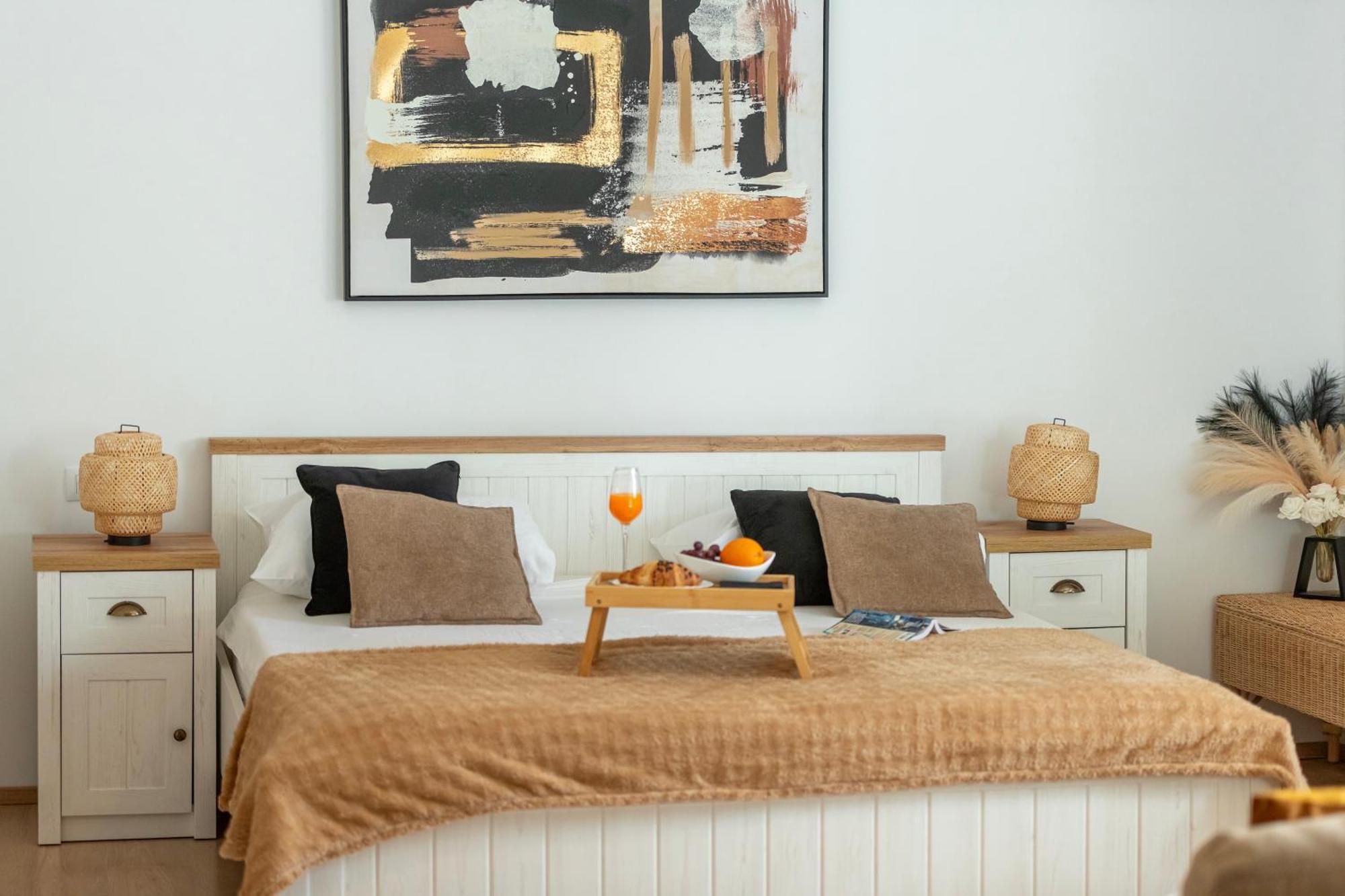 Ira Apartment *